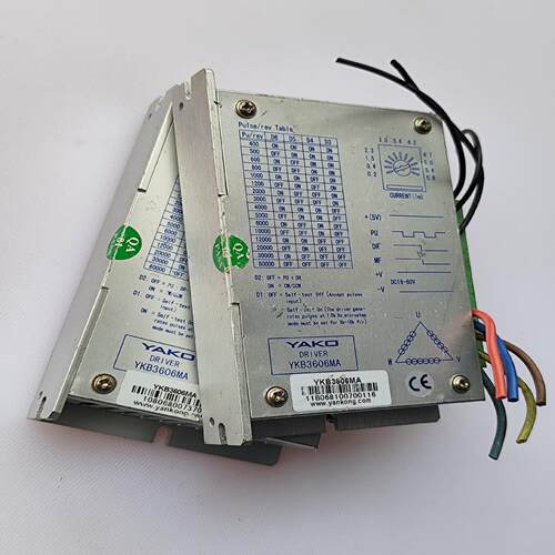 YAKO YKB3606MA研控三相步进驱动件成色新 ，