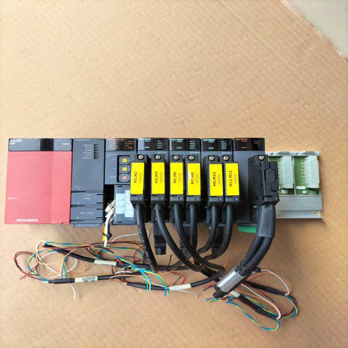 设备Q02HCPU、Q61P、QJ61BT11N