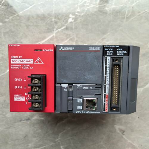 三菱PLC模块L02CPU-CM 、一套出，成色漂亮。l61