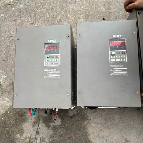正弦变频器EM303B-030G/037P-3
