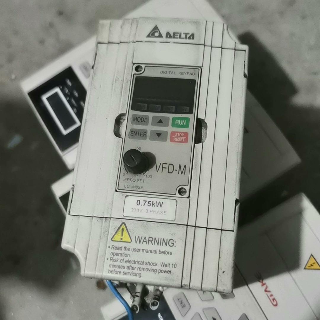 台达变频器 VFD007M23A