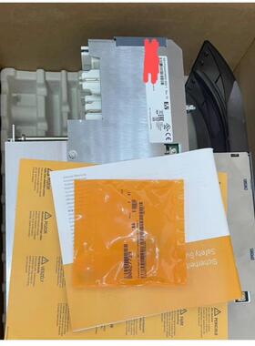 贝加莱电源驱动器8BVP0440HW00.000-1  全新