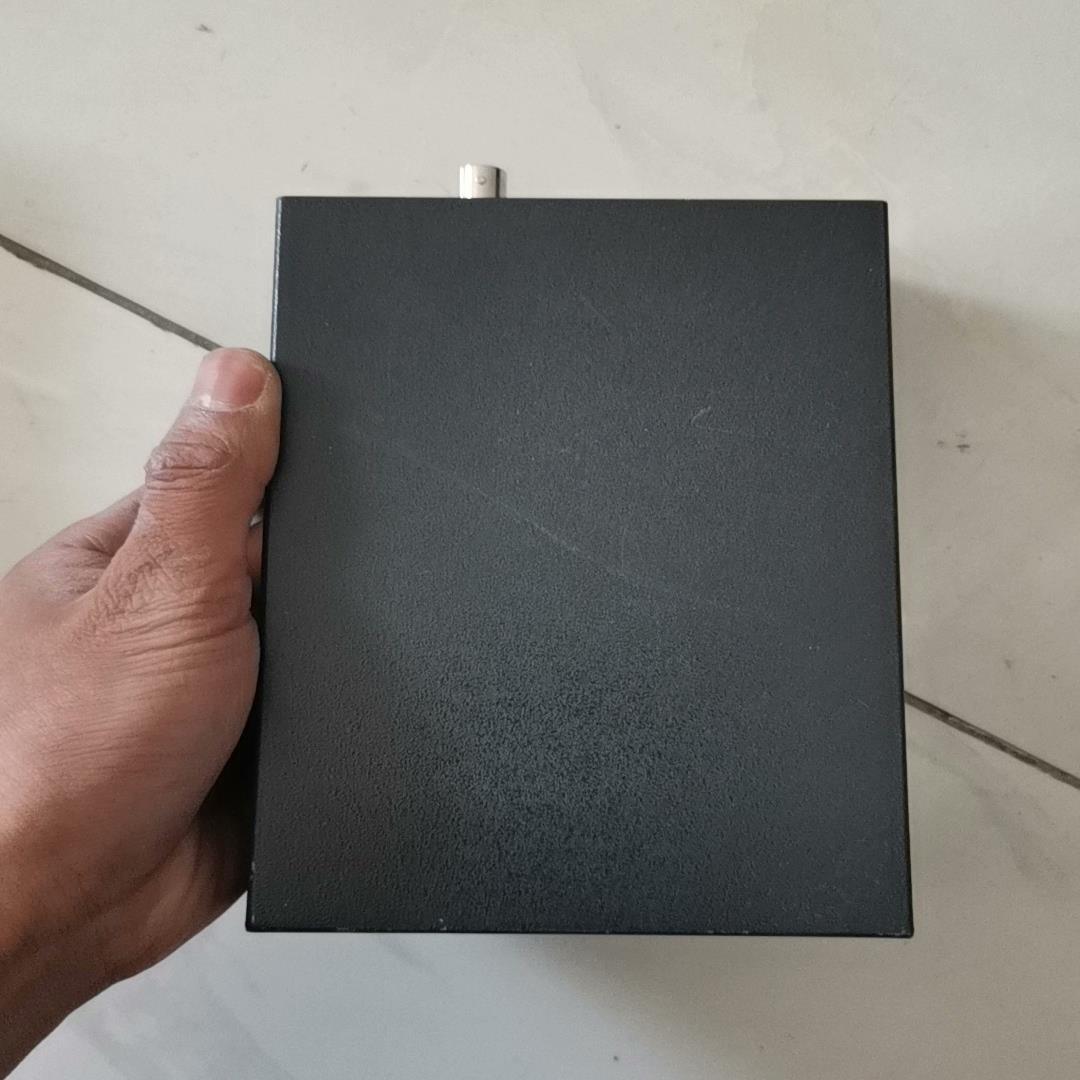 爱思创Extron AVT 100，新旧如图，不还价！带电源