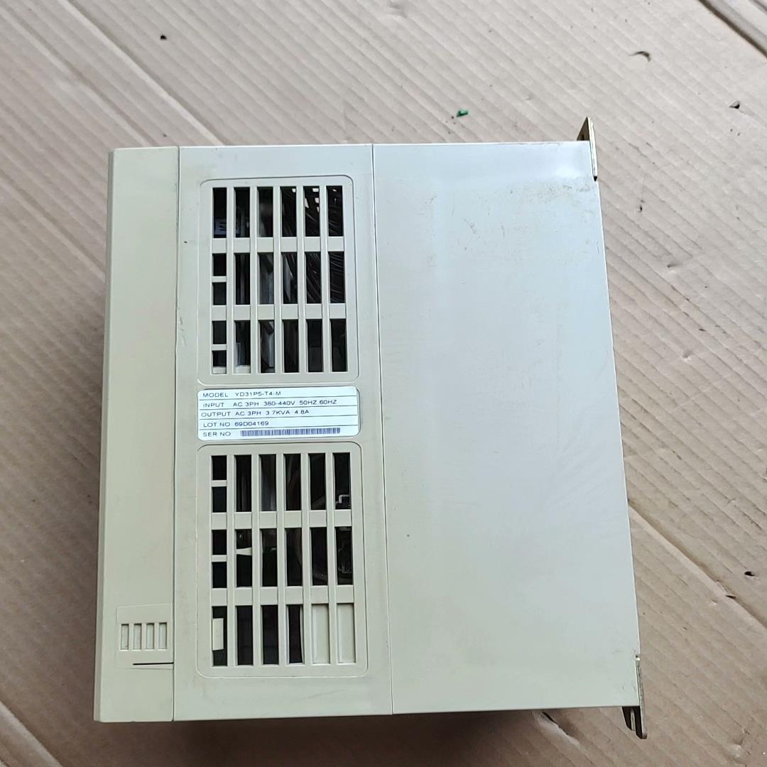 (议价)康变频器  YD31P5-T4-M
