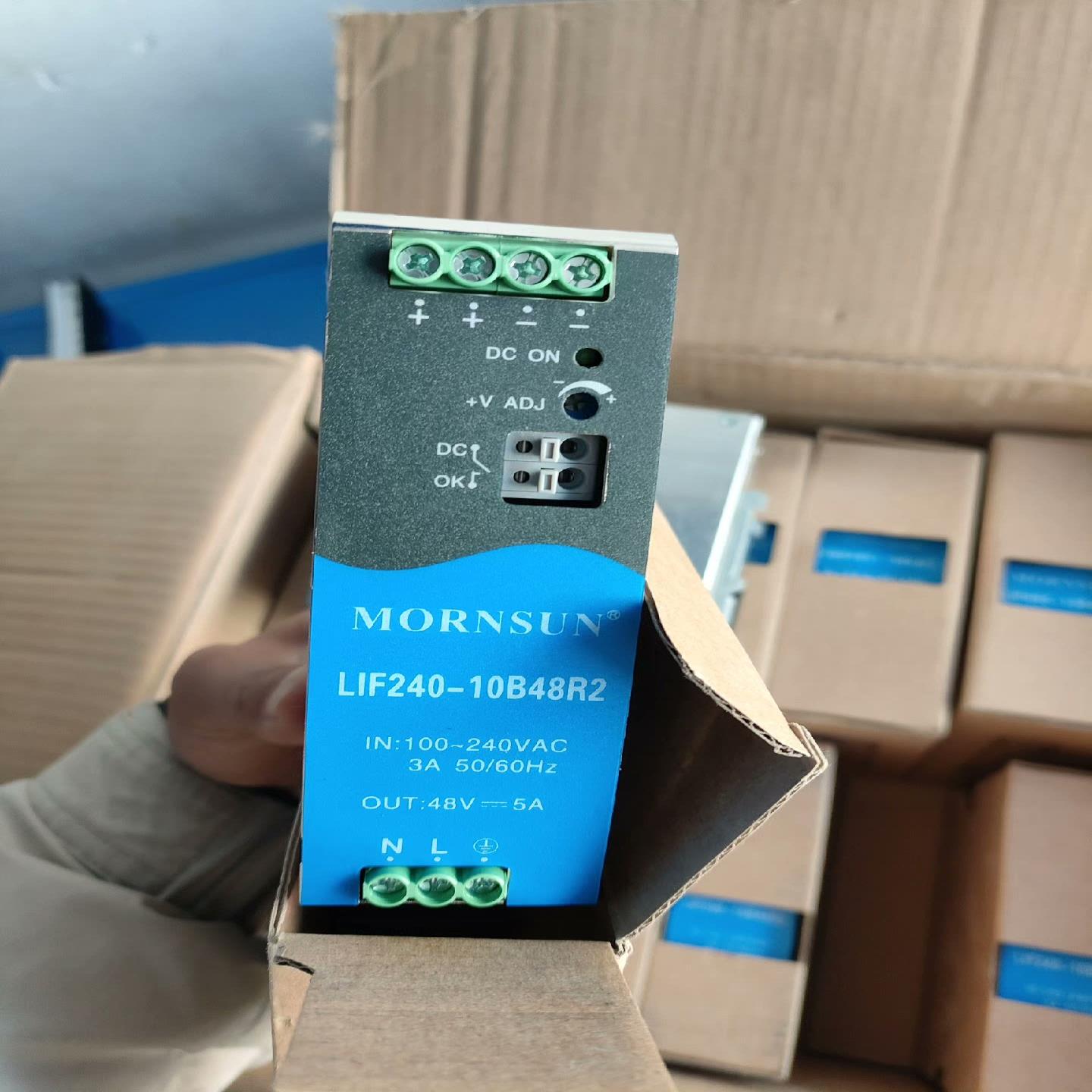 金升阳LIF240-10B48R2全新，导轨全新正品。工程做