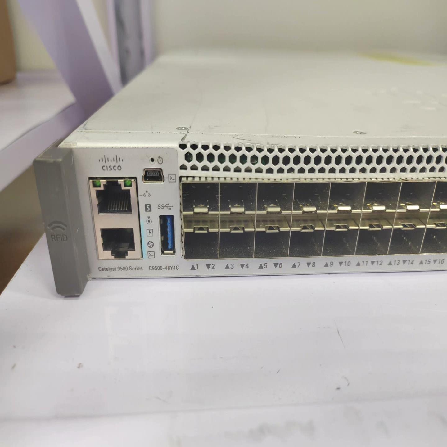 [德峰]CISCO C9500-48Y4C-A  双电源 C9K-P