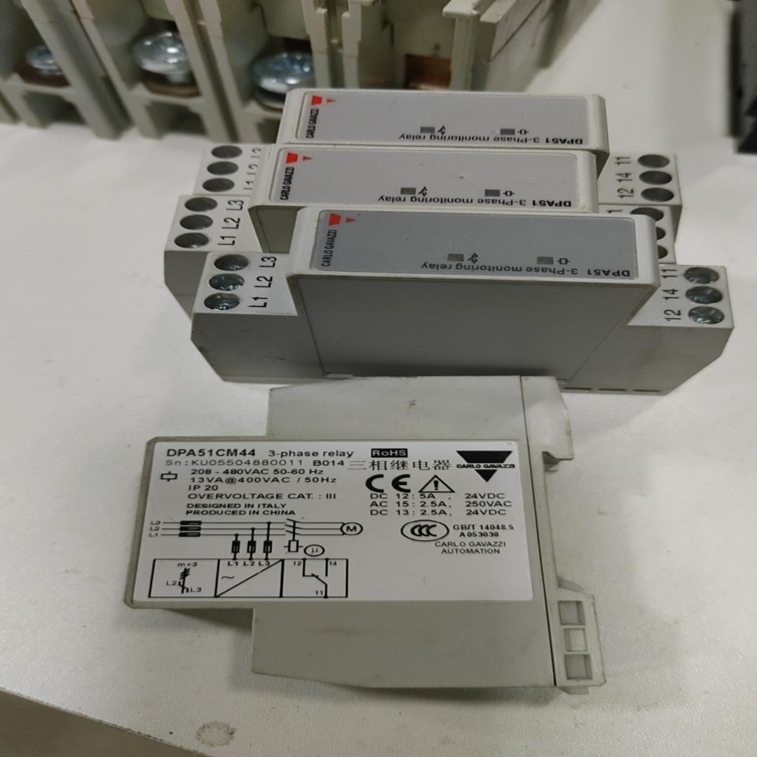 佳乐CARLO GAVAZZI三相继电器DPA51CM44B