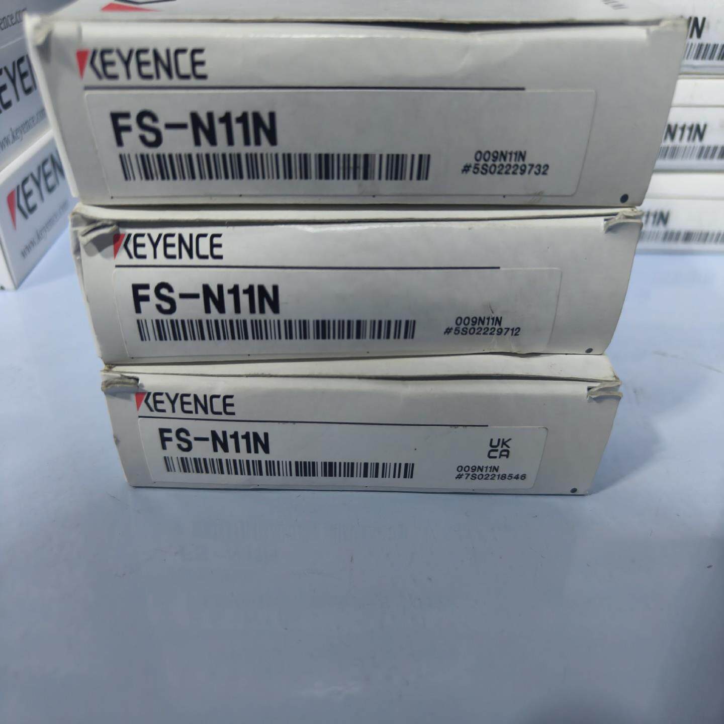 基恩士FS-N11N传感器，全新内码一致