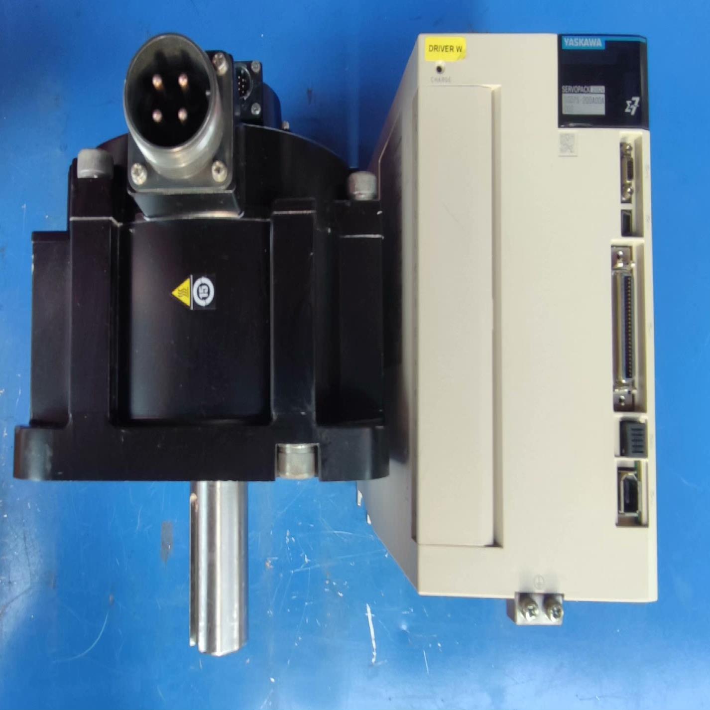 安川7系3KW伺服电机套装议价