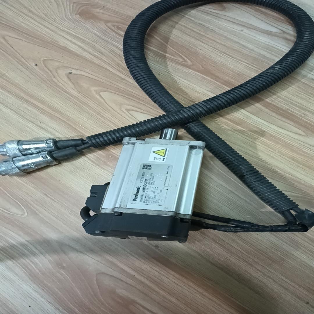 MHMJ042P1S  400W伺服电机功能正常,售