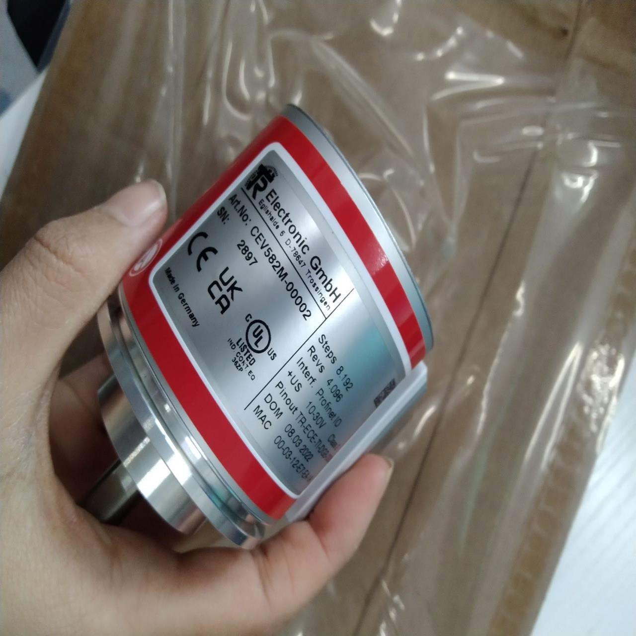 TR全新原装CEV582M-00002…现货