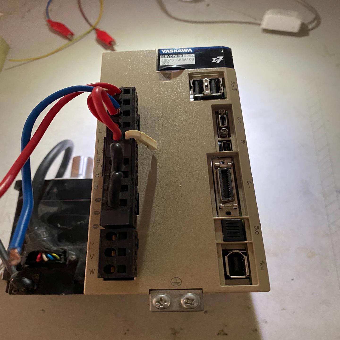 （设备配件）安川七系驱动电机m2总线750W