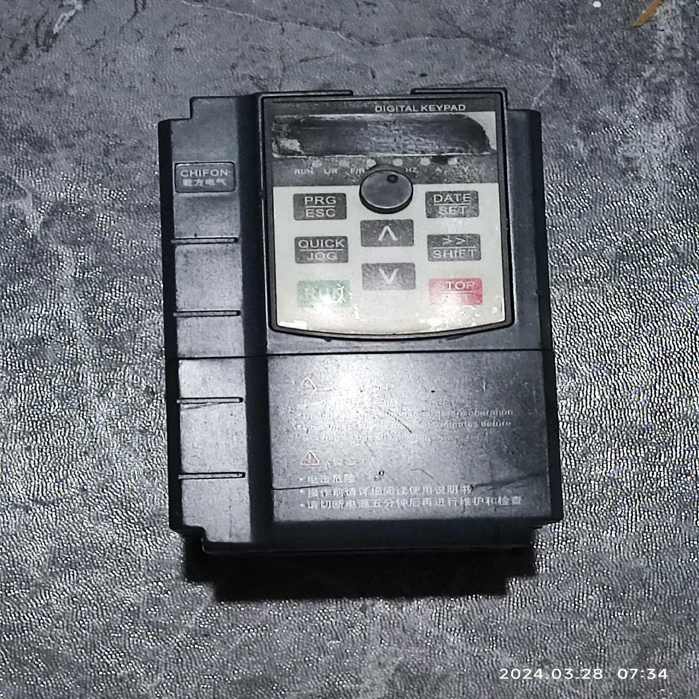 FR500A-2.2G/3.7P-T4乾方2.2千瓦变频器包