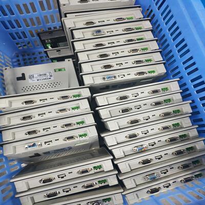 （设备配件）卡扣普快端子MT6071IE成色包好触摸屏威伦功