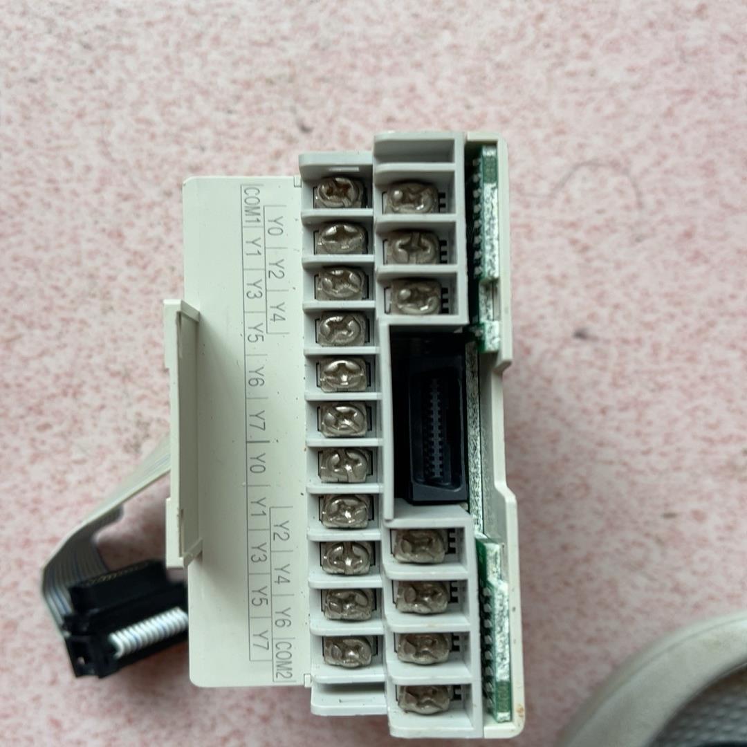 三菱PLC扩展模块FX2N 16EYR