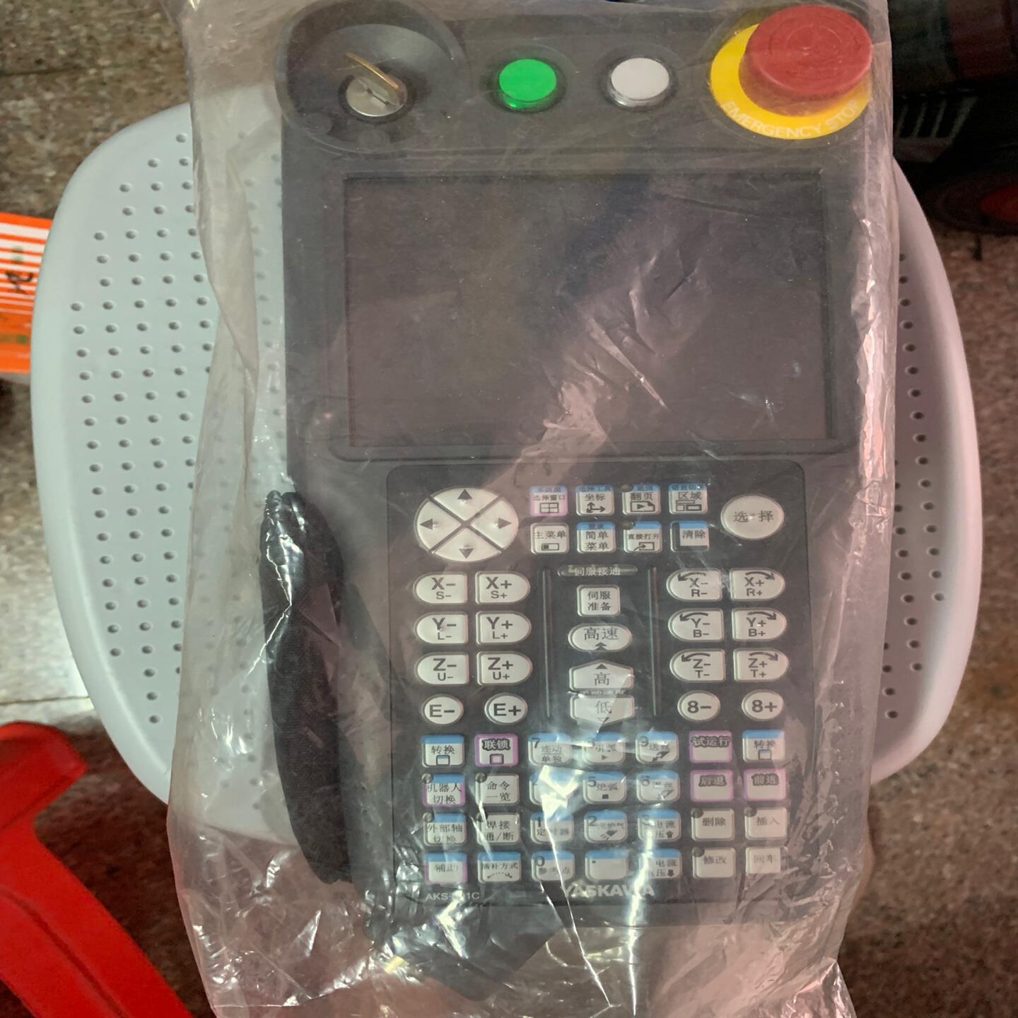 （设备配件）机器人yrc1000带线不安川示教器，