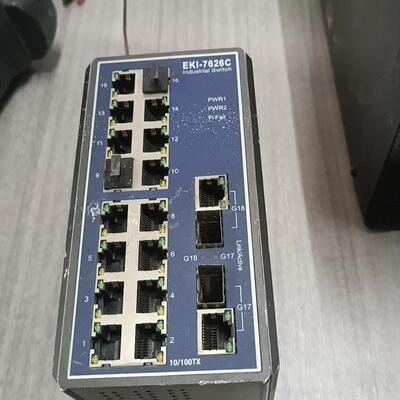 研华交换机EKI-7626C，成色如图所示， 正品拆