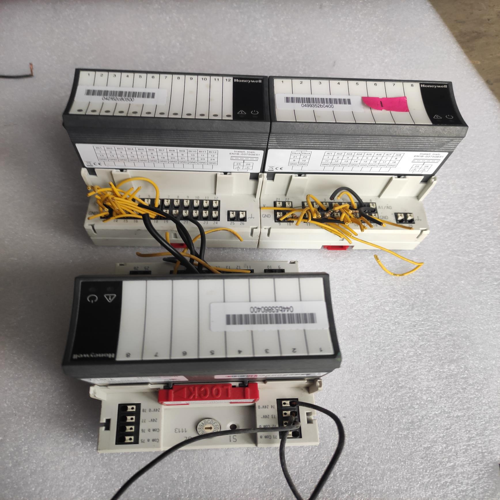 Honeywell XFL821A (2) XFL823A