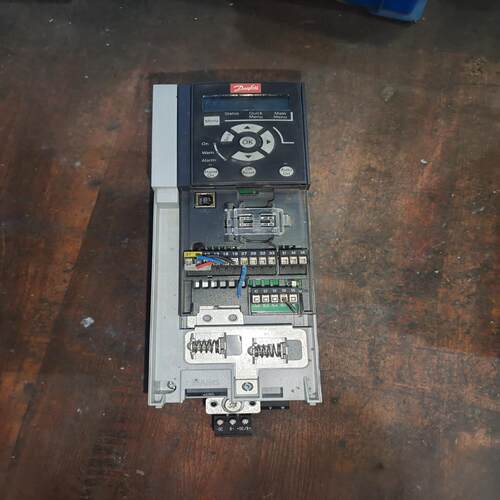 （设备配件）拆机丹佛斯变频器FC-280系列FC-280P5K5T4E2