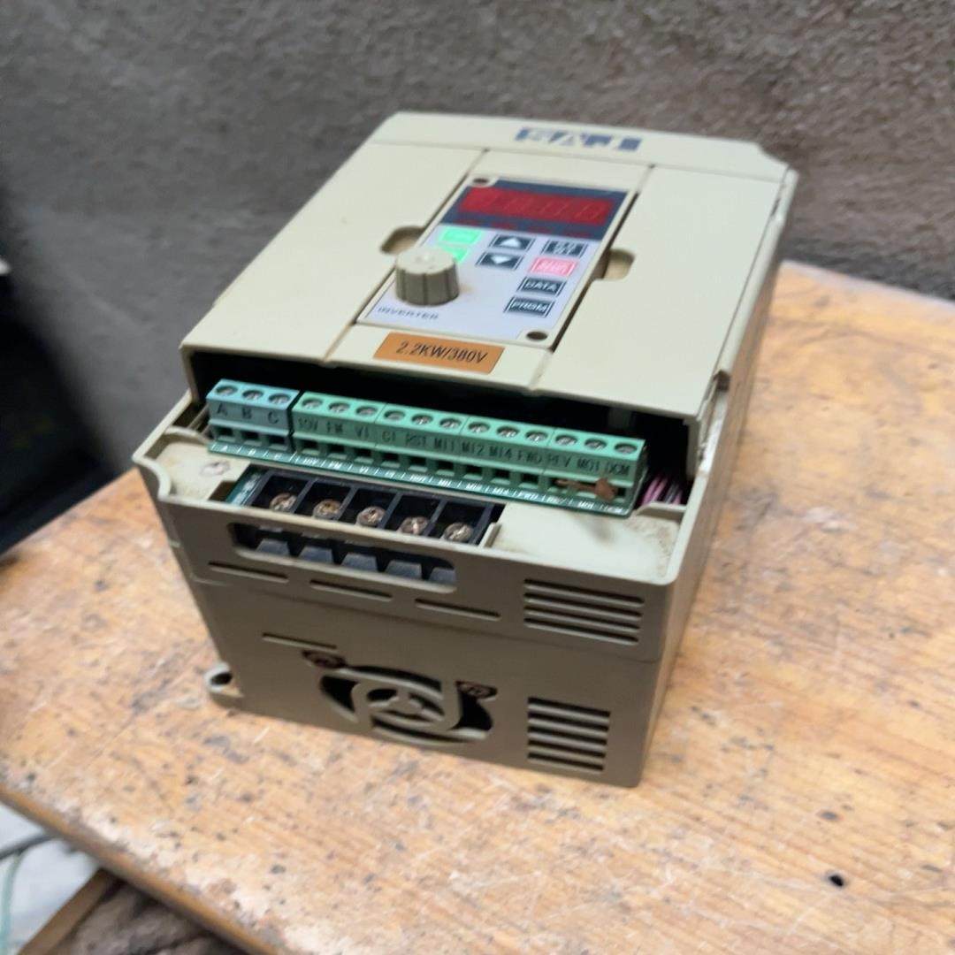 三晶变频器8000变频器2.2kw的，端子启动，旋钮调速,3C数码配件,隔离器/耦合器,淘宝优惠券,粉丝福利购,淘宝优惠卷