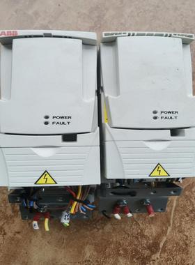 变频器ACS355-01E-02A4-2   0.37