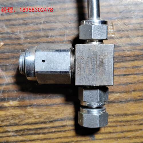 世伟洛克SS-4TF-40 T型过滤器 1/4管径 40微米