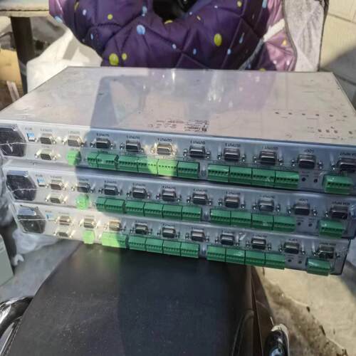 1:8XGA/BALANCED STETRO AUDIO D