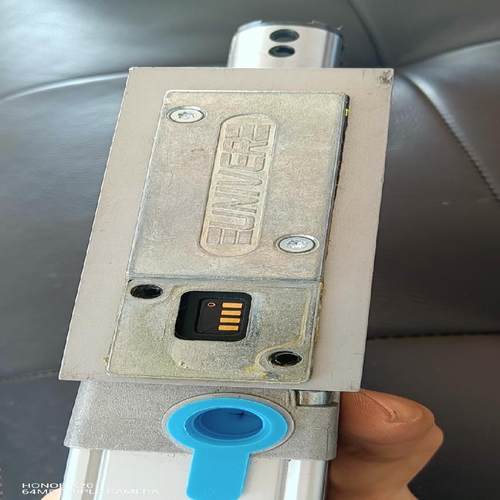 议价意大利UNIVER气缸1个