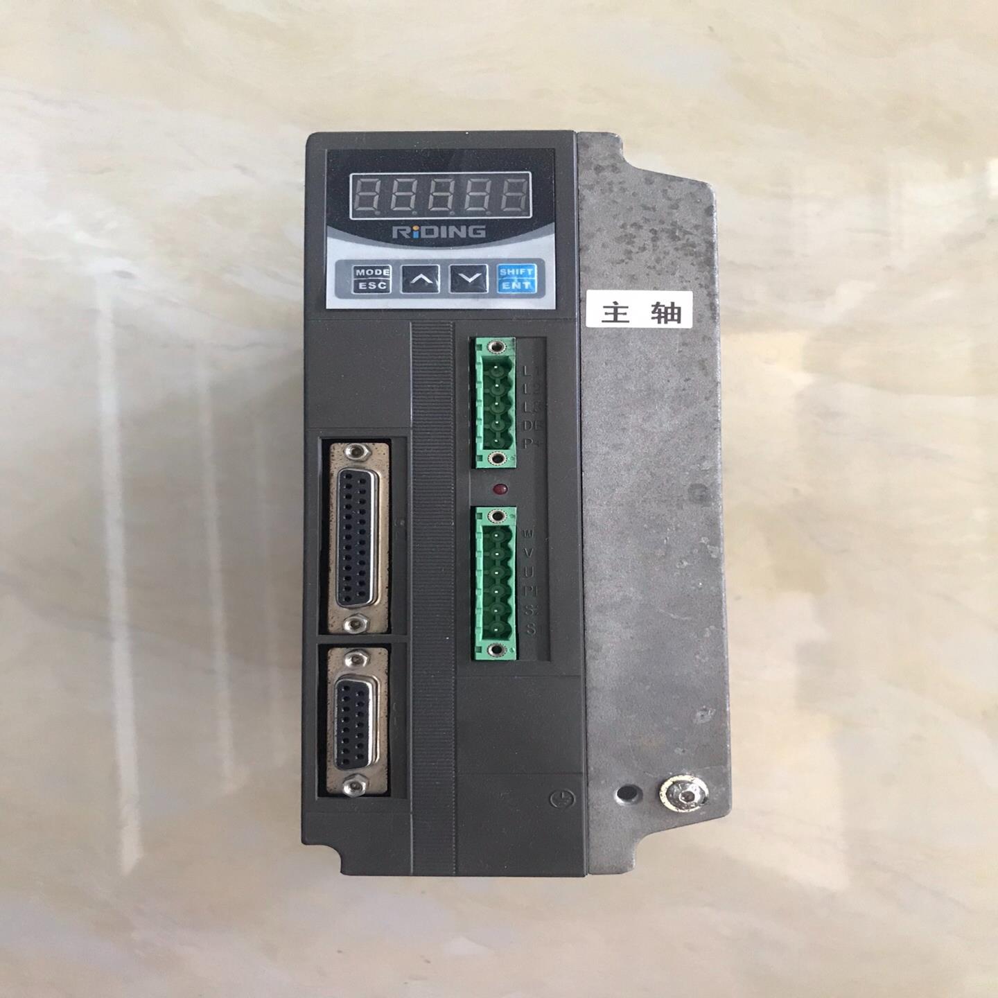 DCS3205-VT5/CF1,日鼎交流伺服控制器,二手拆机