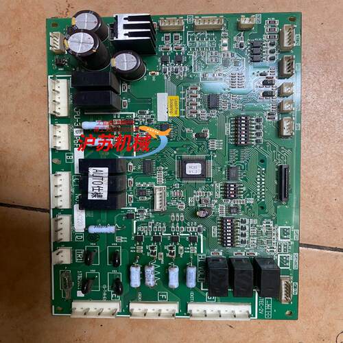 曰立空压机主板HC35CPU-3B是带通讯控制变频的。