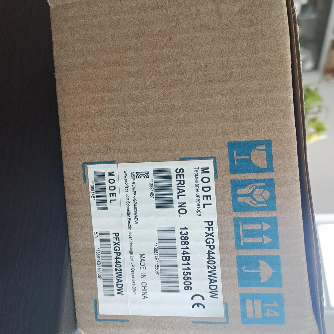 全新原装人机proface  GP-4402WW,