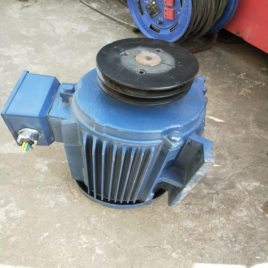 卧龙一级能效 IE2-100L2-4 超超高效率三相异步电动