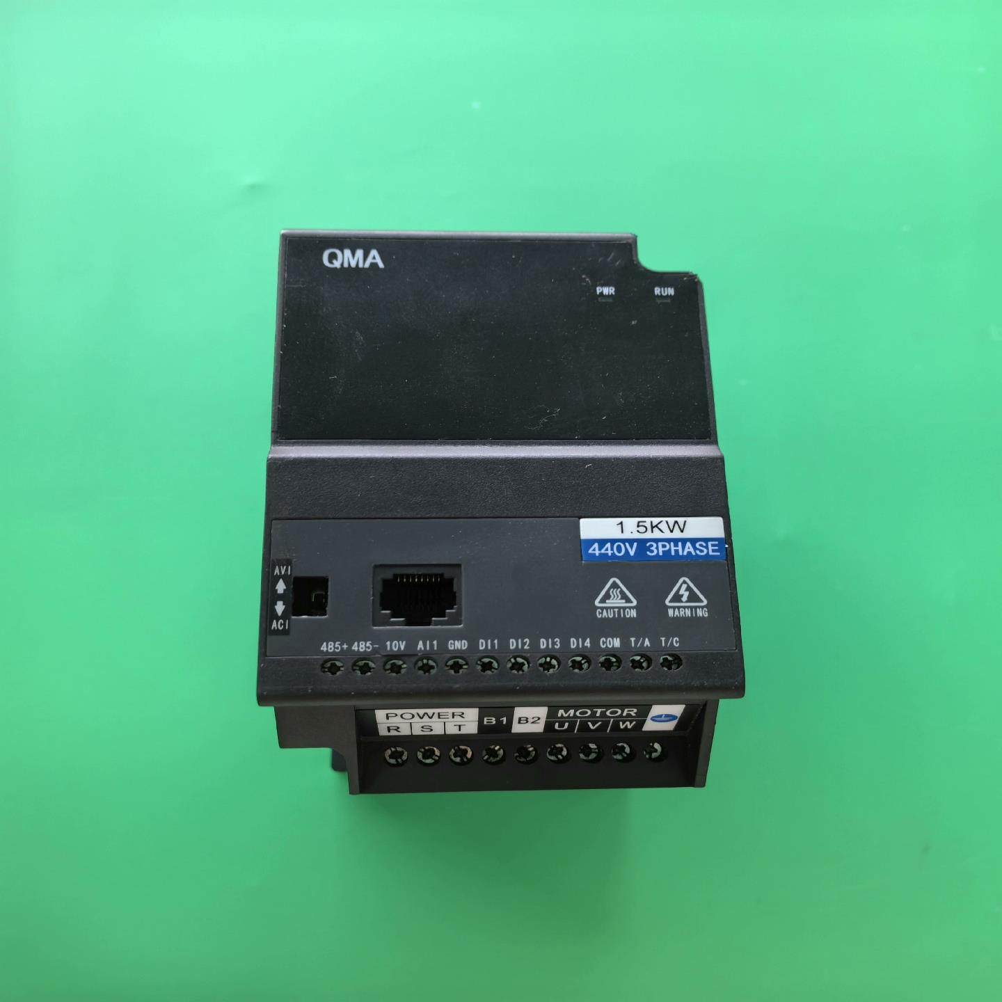 酷马变频器 A720-1R5-43A 1.5KW的，配置