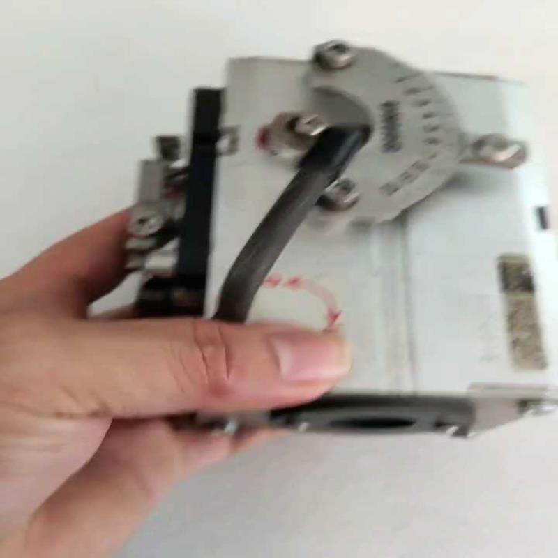 （设备配件）拆机RG4-22-2MCRF分线器，功能正常，运费自理。