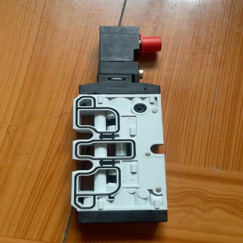 安沃驰电磁阀0820060761原装6个