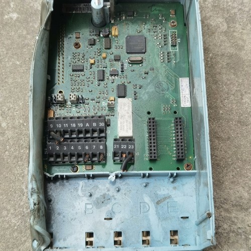 伟肯变频器主板NXL00235C2H1SSS0000详见图， ~议价