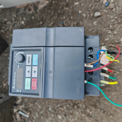 台达VFD-EL系列变频器。VFD015EL21A，功率1. ~议价