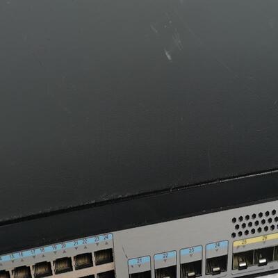 华为S5720-28P-SI三层核心交换机实物图如下有实际需