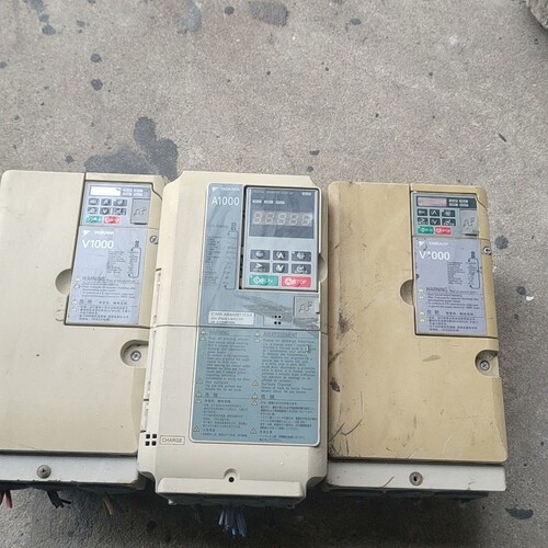 安川CIMR-VB4A0018FBA 7.5/5.5KW两台 ~议价