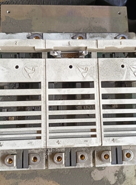 西门康SKIIIP模块，型号942GB120-3DK0082 ~议价