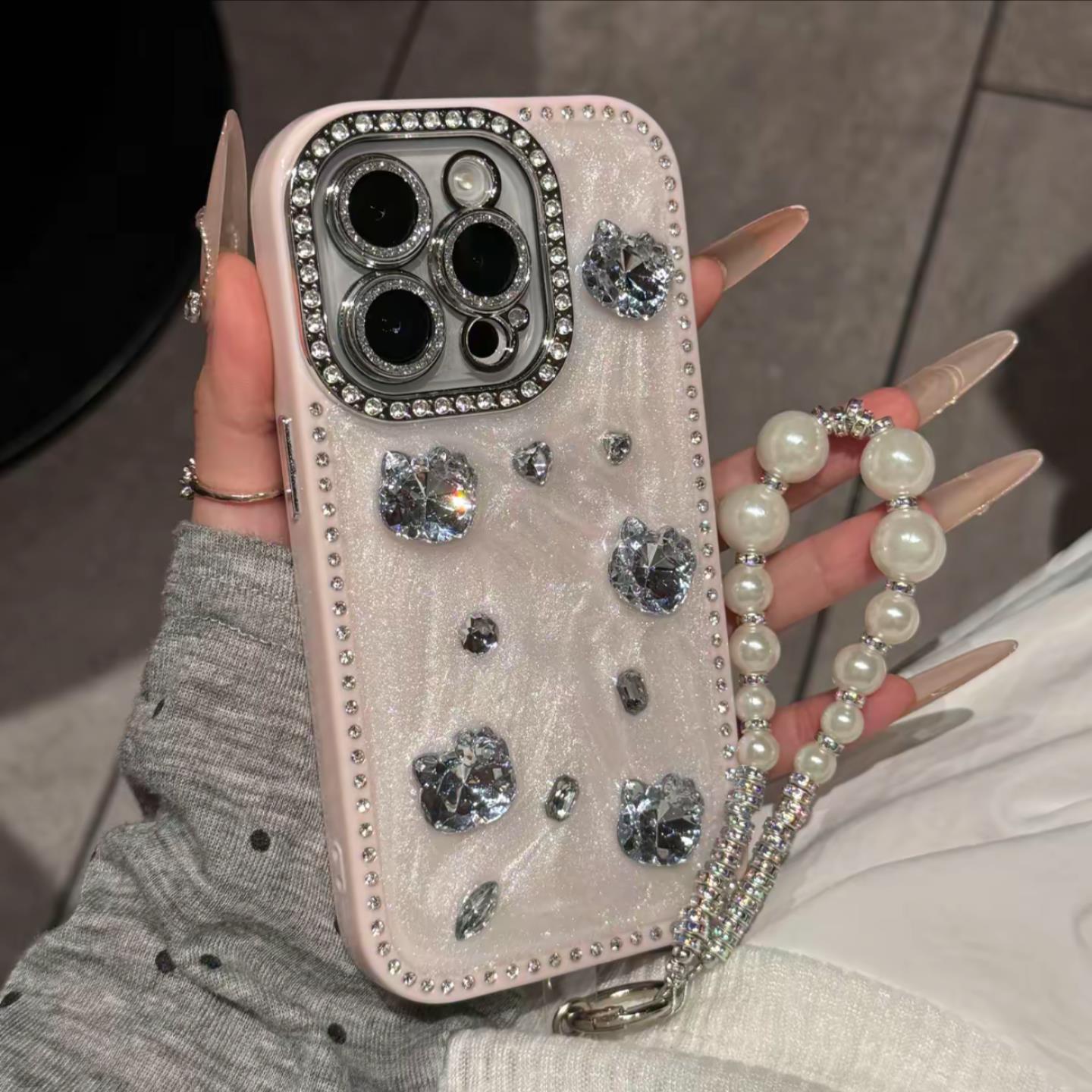 高级感双面镶钻猫咪适用苹果16promax手机壳新款iPhone15pro带闪粉镜头膜14手链13奢华水钻全包防摔保护套女