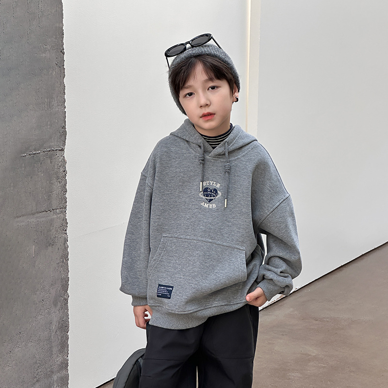 Yumi妈儿童冬装加绒保暖卫衣男童加厚时尚刺绣款连帽卫衣25H111