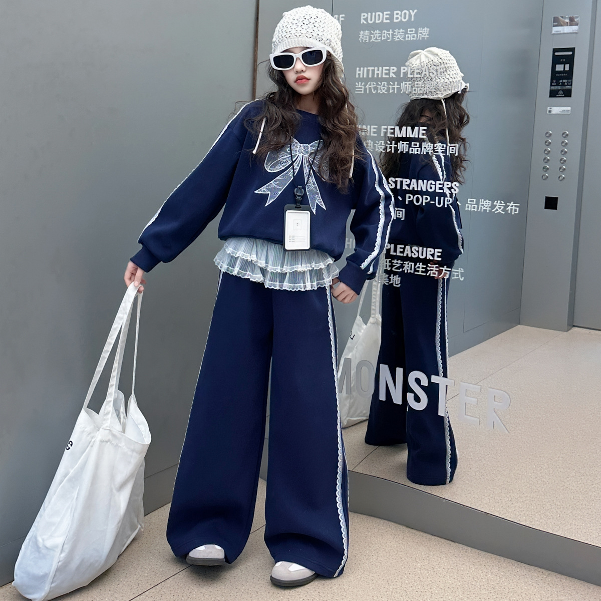 女童套装2025新款中大童圆领卫衣设计感蕾丝拼接上衣长裤两件套