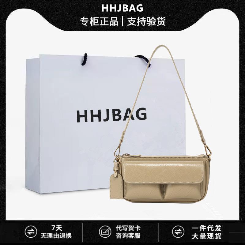 2025新款口袋油蜡皮时尚铆钉腋下高级斜挎包多新款包女手提