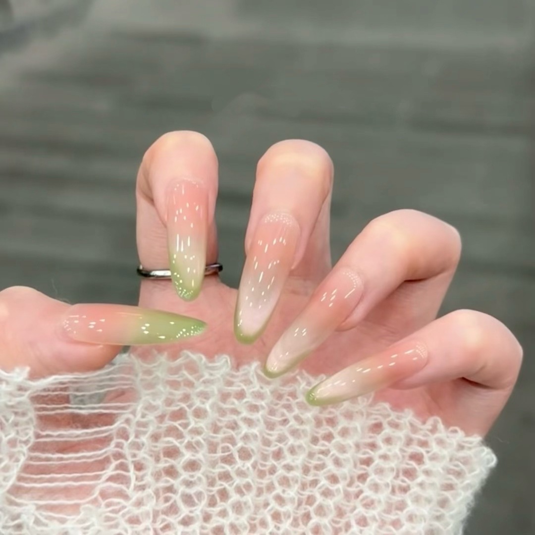 新款夏日冰透清新芭乐美甲气质纯手工显白穿戴绿色猫眼春夏贴片