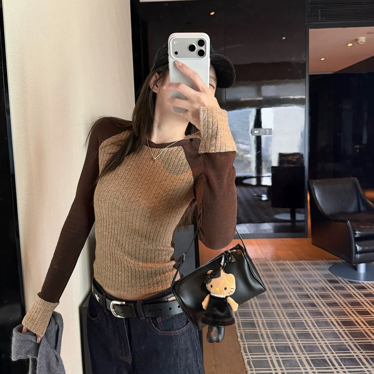 Simida斯密达-冬上新撞色圆领插肩袖绞花上衣打底衫M8199