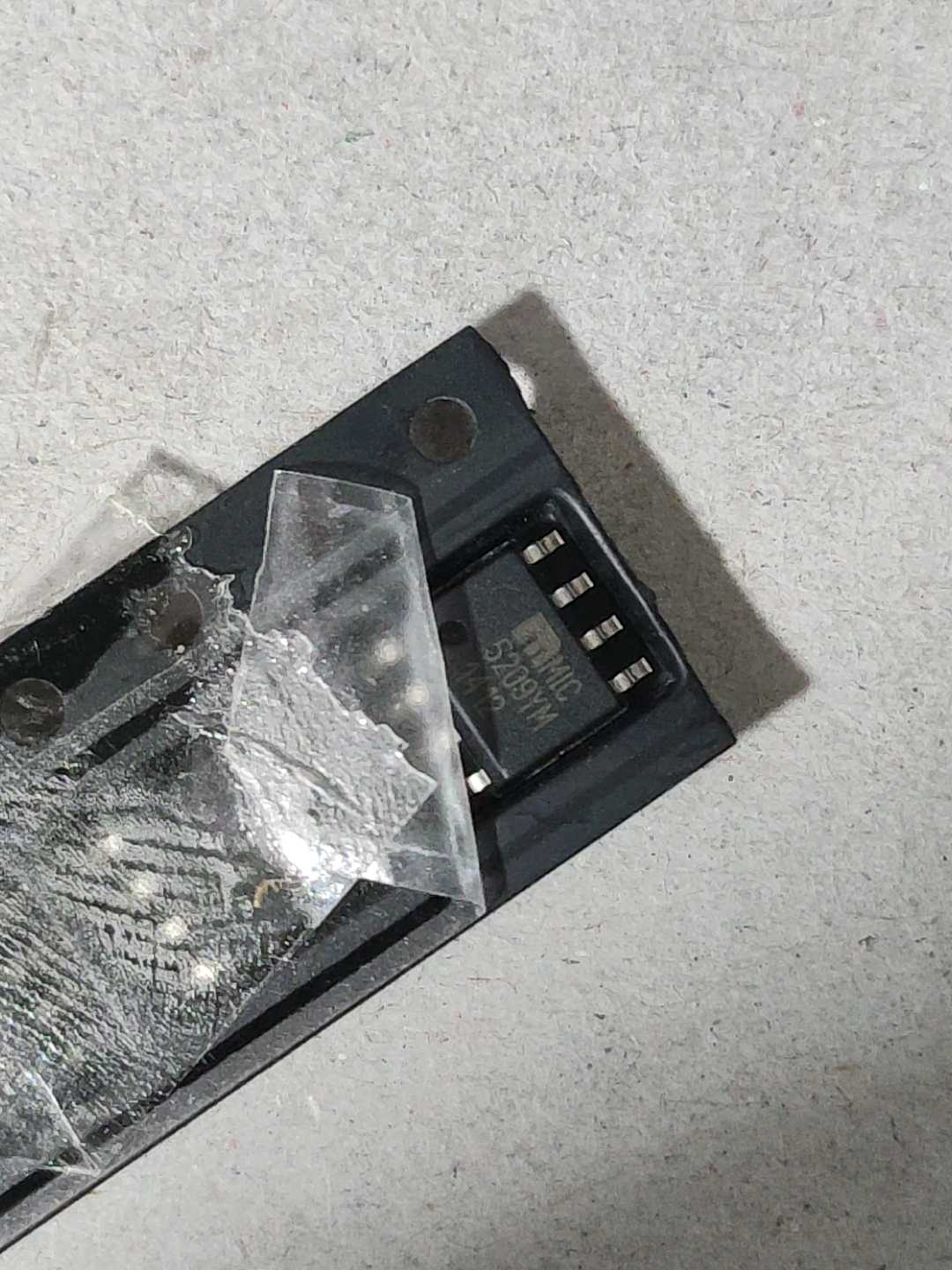 实物上传：MIC5209YM  质量保证    全新原装   拍前请咨询