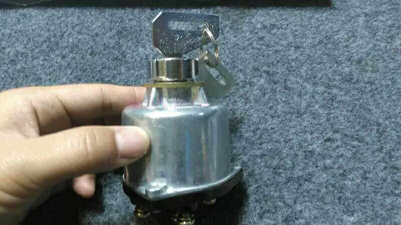 徐工吊车点火开关徐工12吨16吨20B25k点火开关启动开关点火锁老款