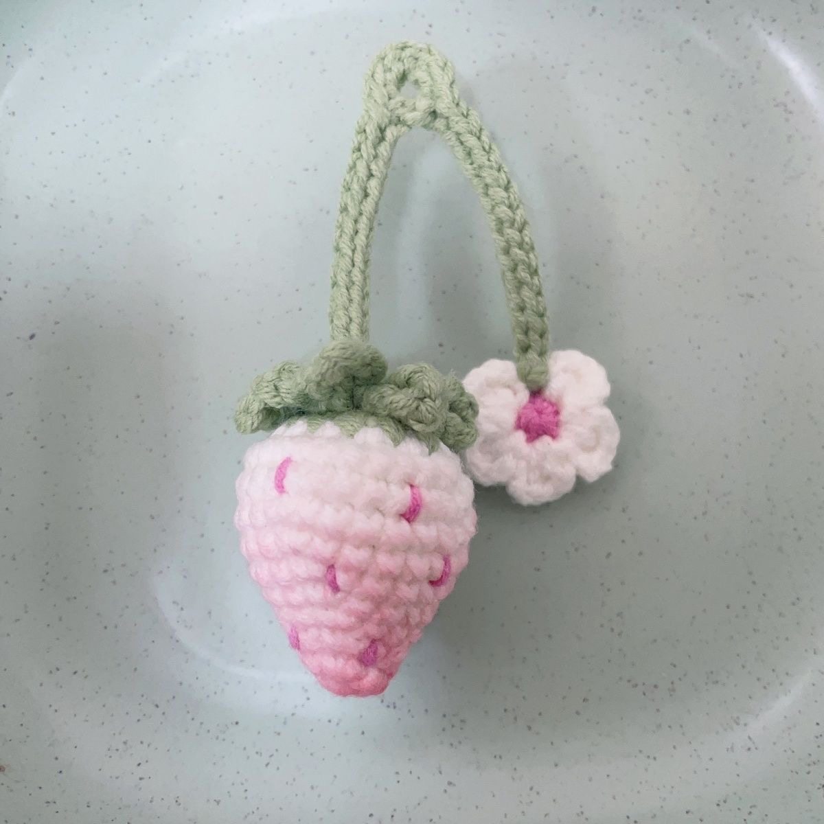 diy淡雪草莓白草莓毛线编织少女心挂件材料包钥匙扣包包汽车挂饰,服饰配件/皮带/帽子/围巾,DIY编织材料包,淘宝优惠券,粉丝福利购,淘宝优惠卷