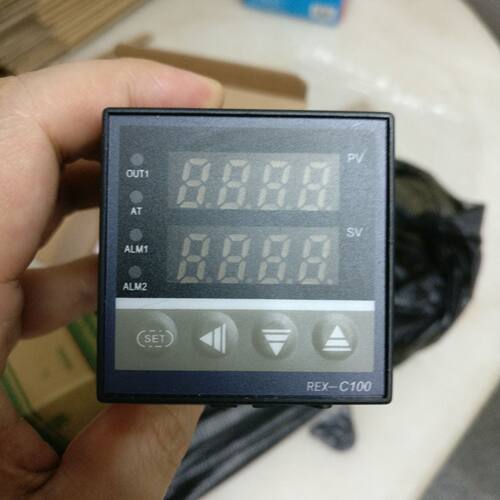 EKS 48数显智能款温度控制表 REX-C100FK02-VAN (K型固态SSR)